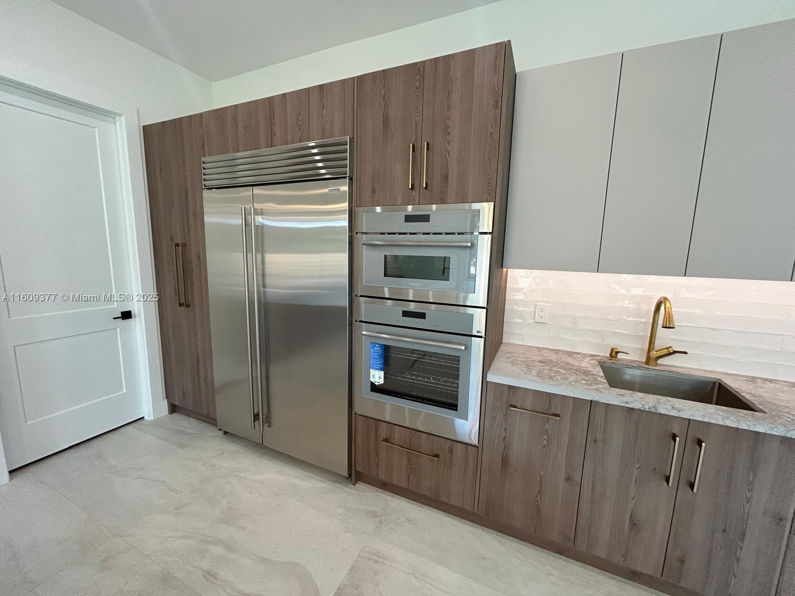FLA FRUIT LANDS CO - Residential