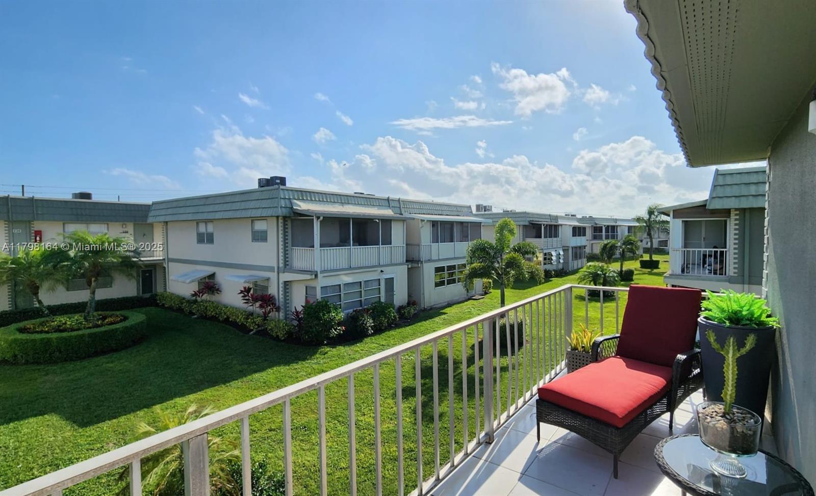 Kings Point Flanders - Residential