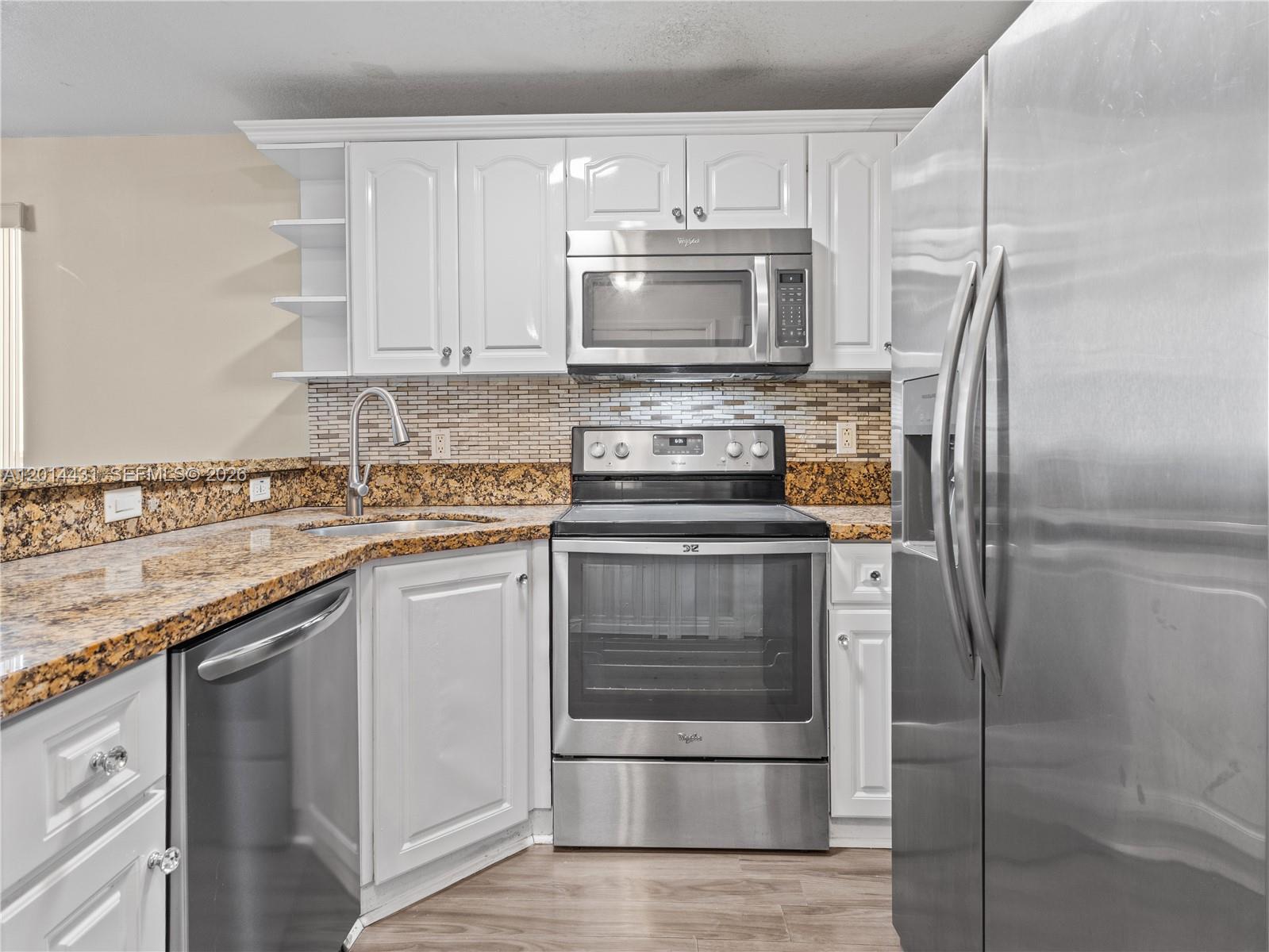 CENTRO CONDO - Residential