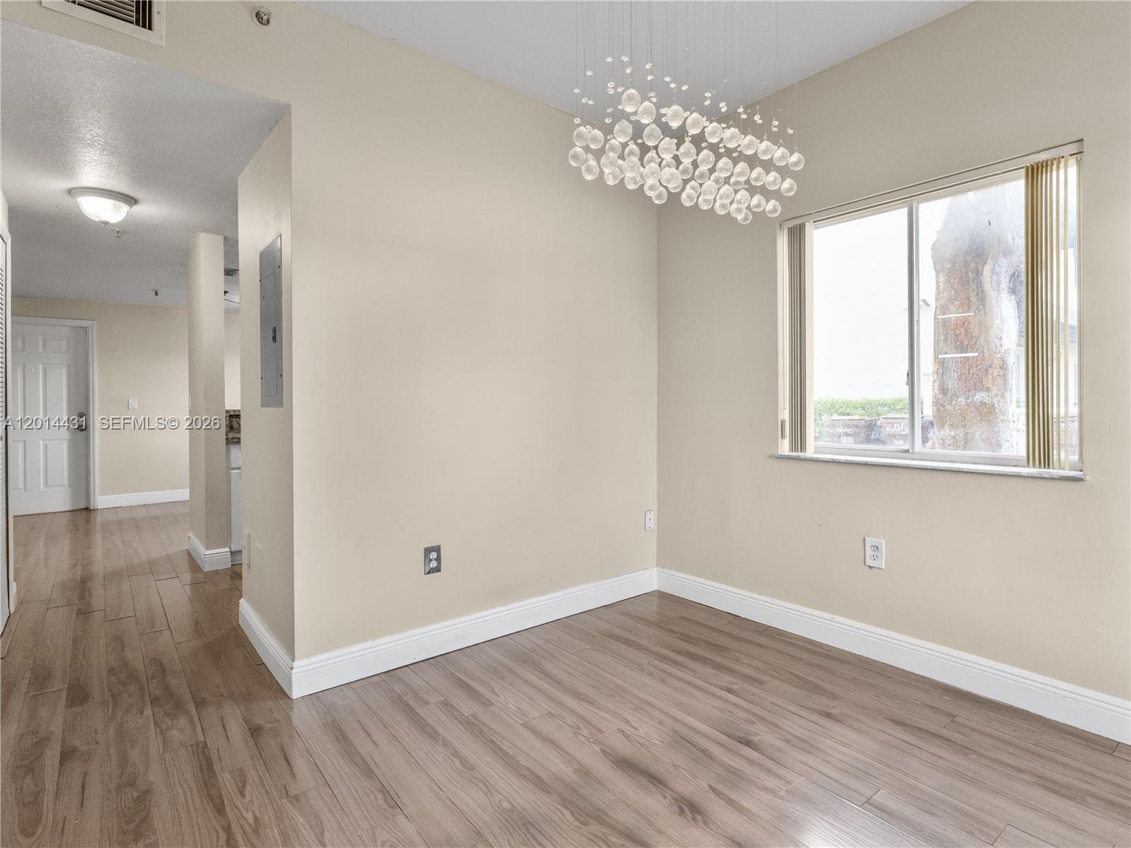 CENTRO CONDO - Residential