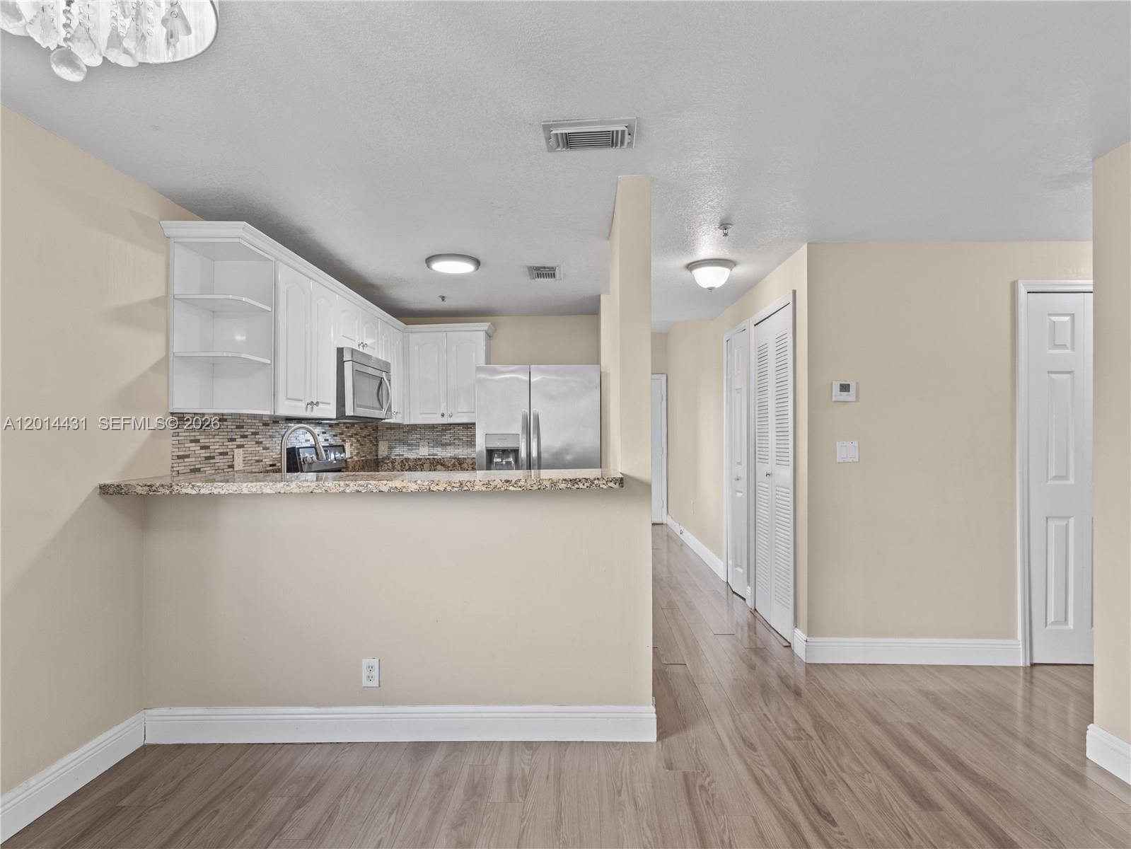 CENTRO CONDO - Residential