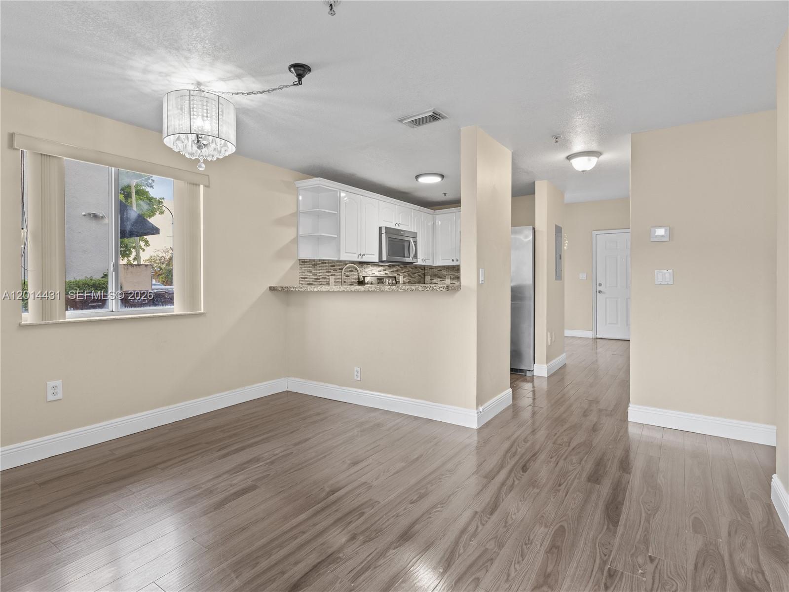 CENTRO CONDO - Residential