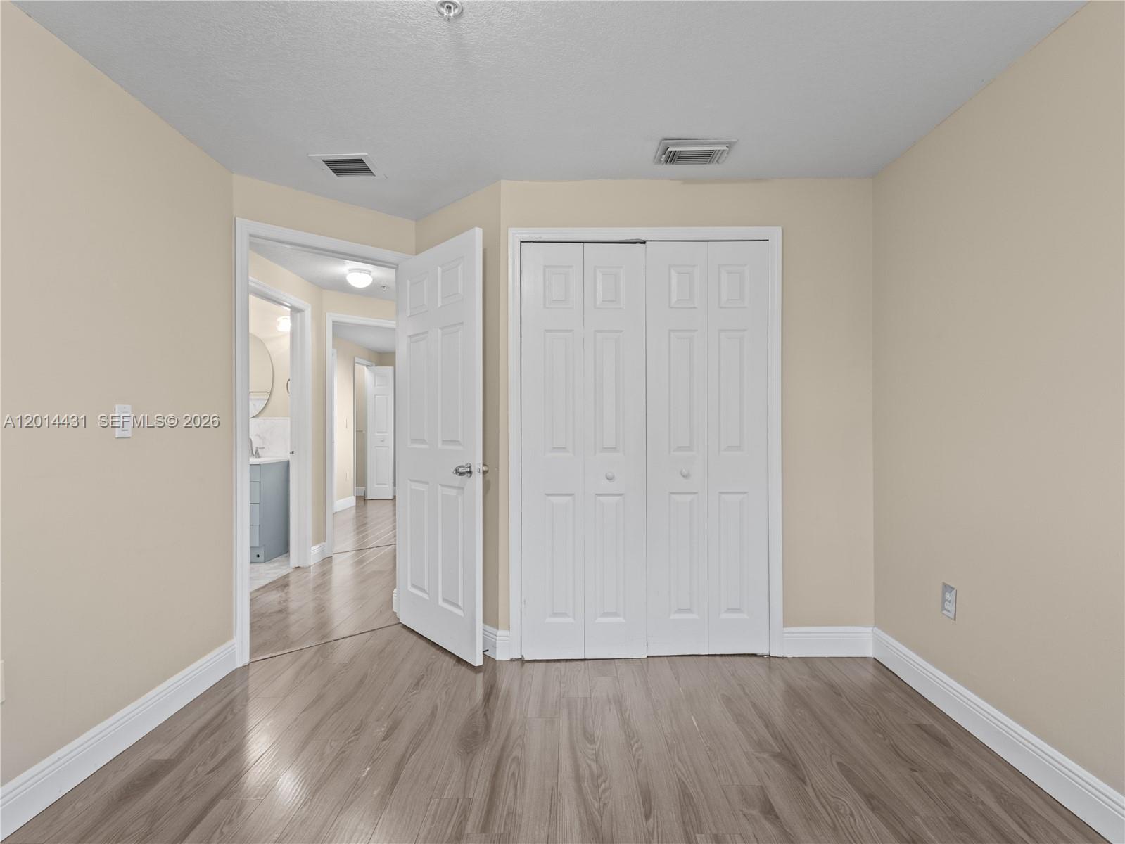 CENTRO CONDO - Residential