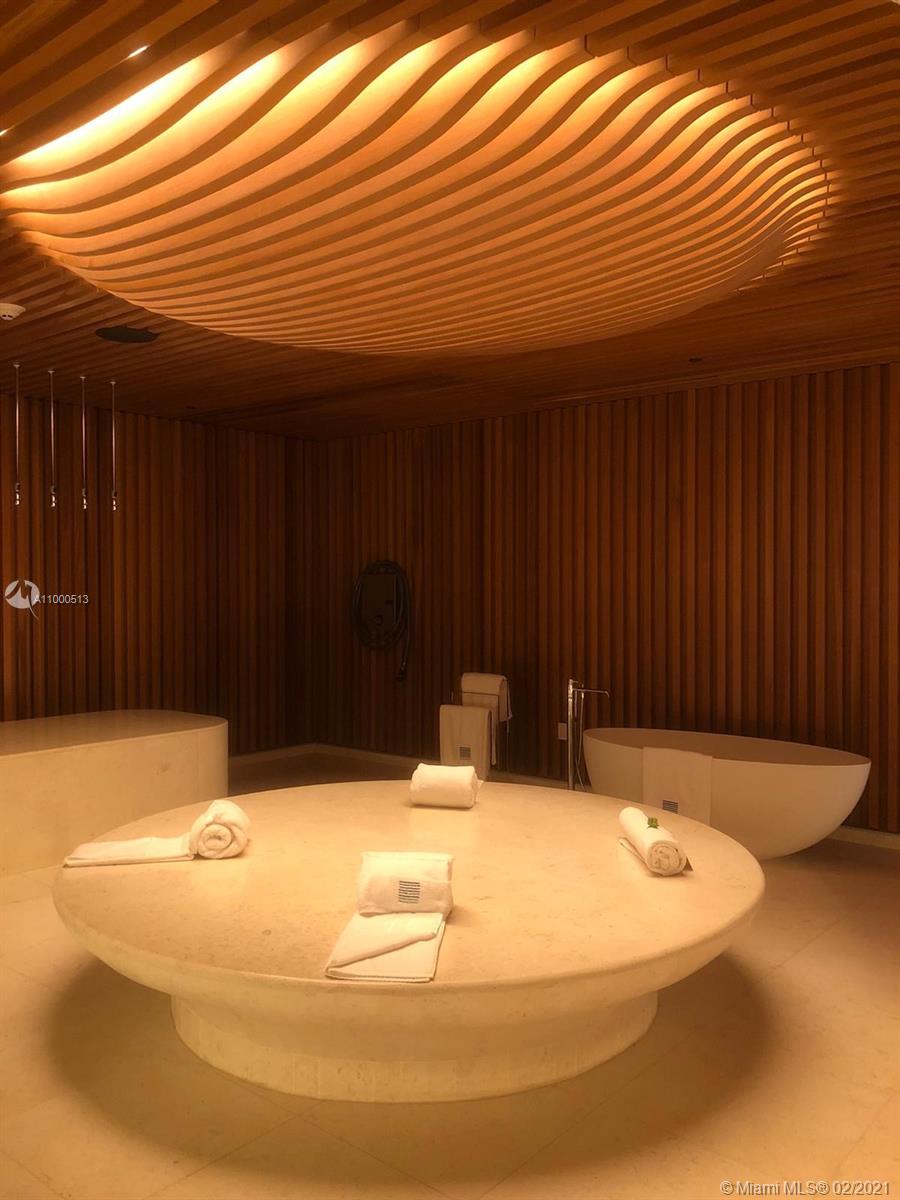 EIGHTY SEVEN PARK - Residential