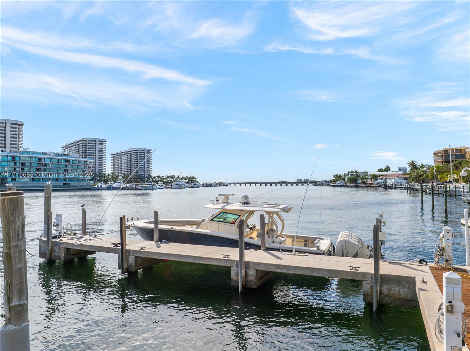 BEACON HARBOUR CONDO - Residential