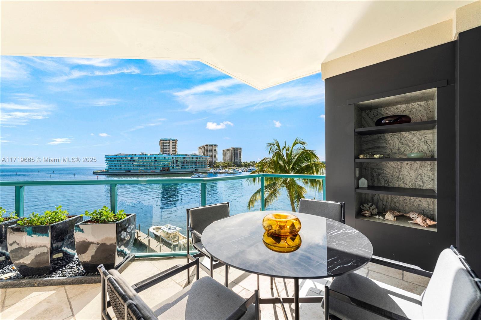 BEACON HARBOUR CONDO - Residential