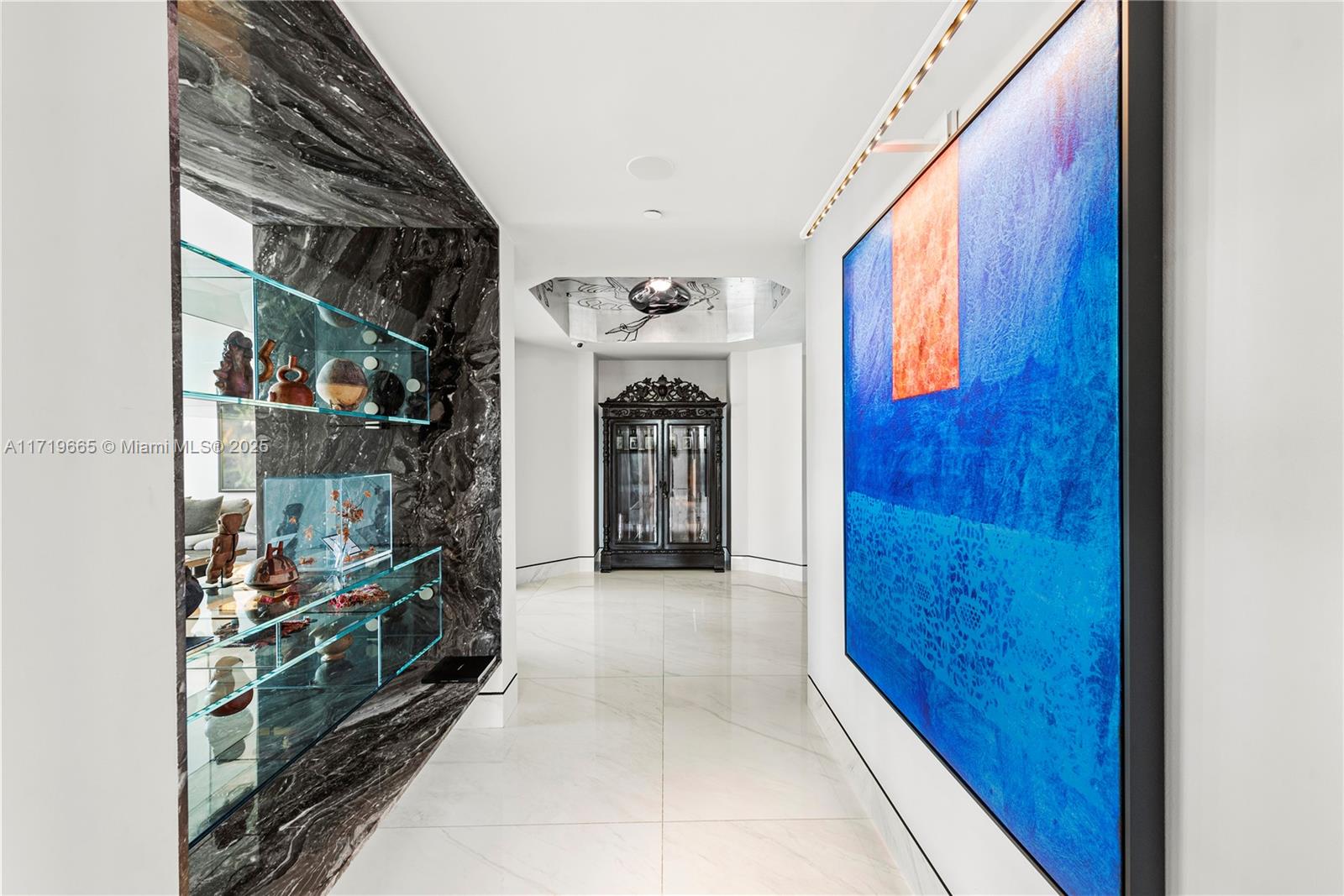 BEACON HARBOUR CONDO - Residential