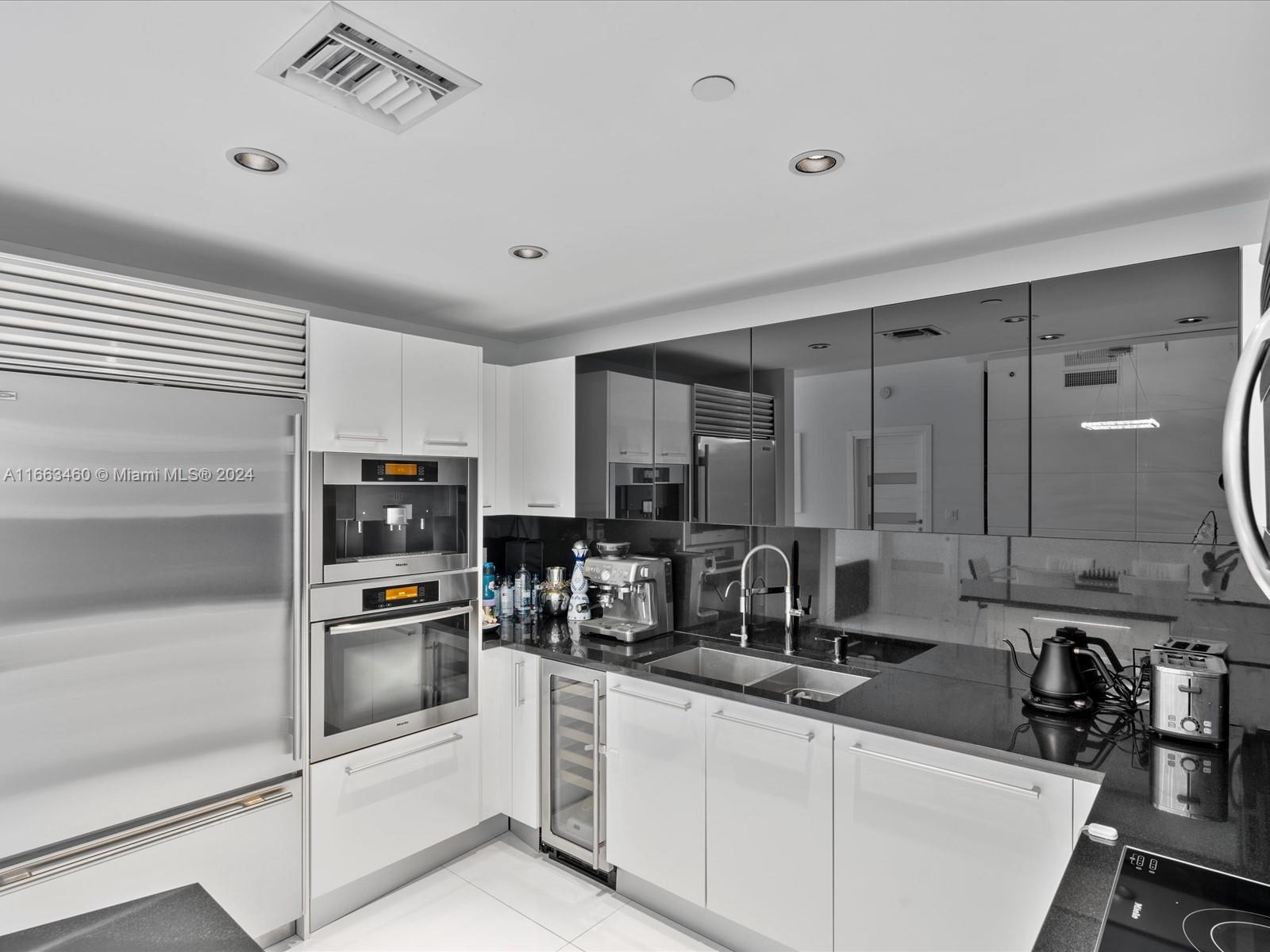 JADE OCEAN CONDO - Residential