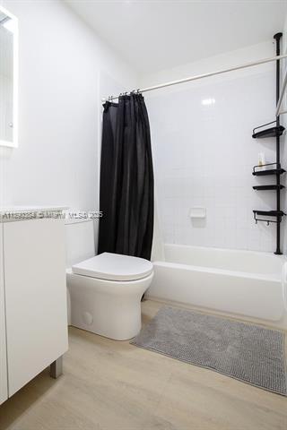 ALAMEDA BY THE LAKE - Residential Lease