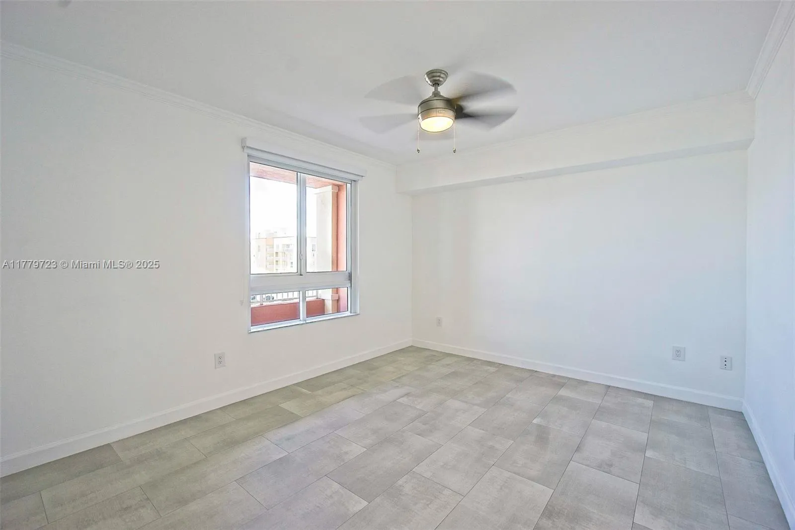 Miami, Florida 33156, United States, 2 Bedrooms Bedrooms, ,2 BathroomsBathrooms,Residential,Active,104524