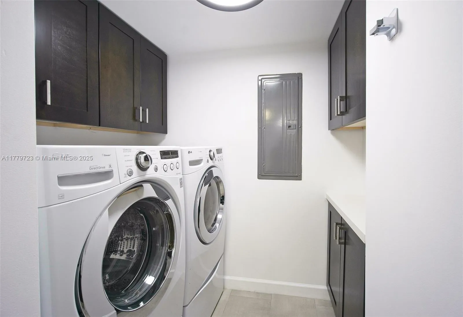 Miami, Florida 33156, United States, 2 Bedrooms Bedrooms, ,2 BathroomsBathrooms,Residential,Active,104524