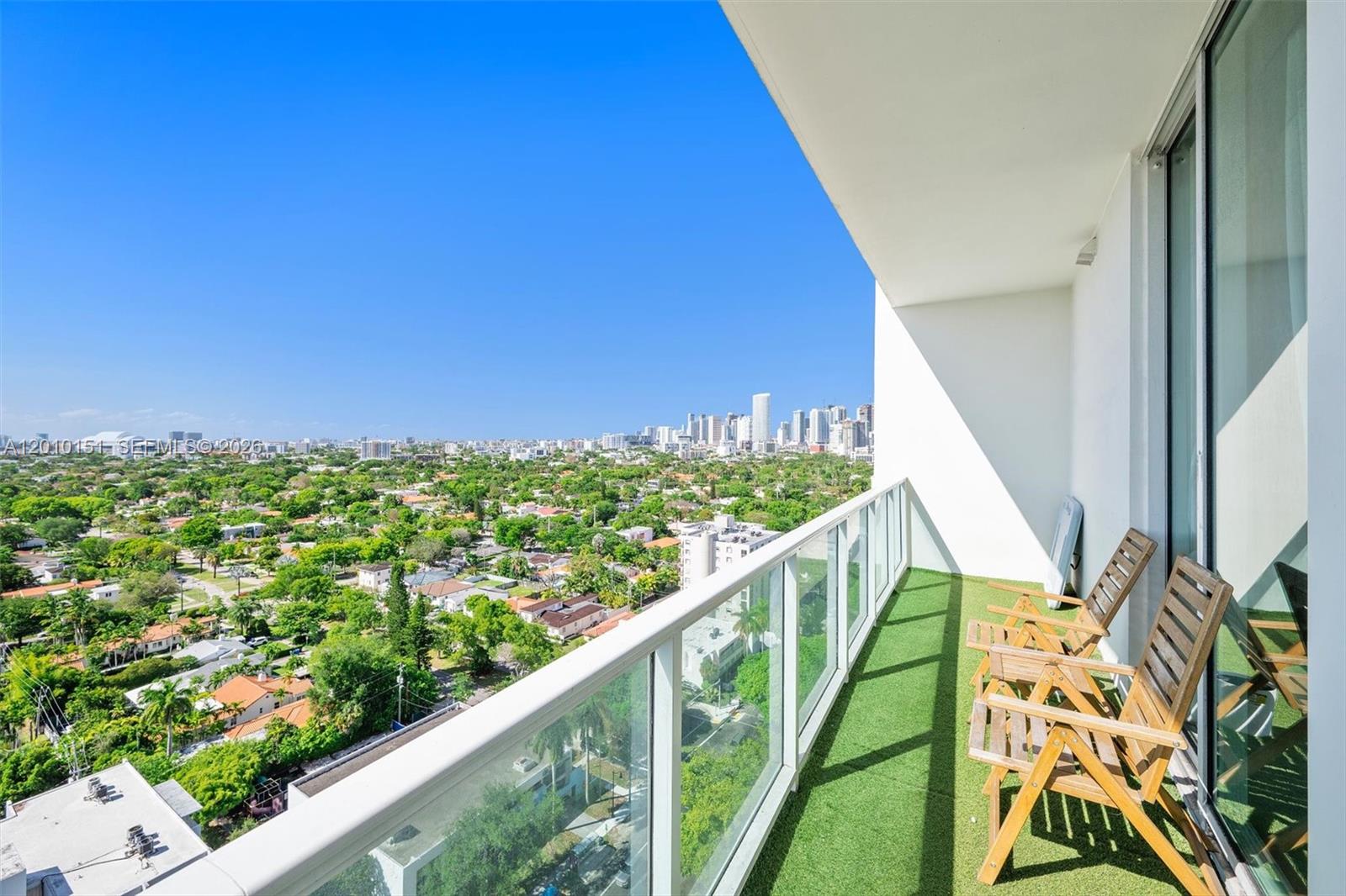 NORDICA CONDO - Residential