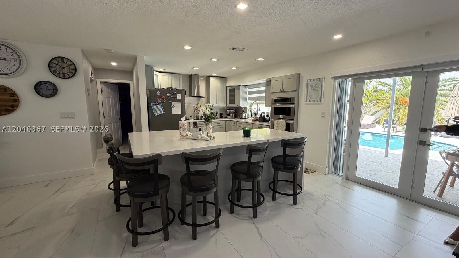 10450 NW 19th St