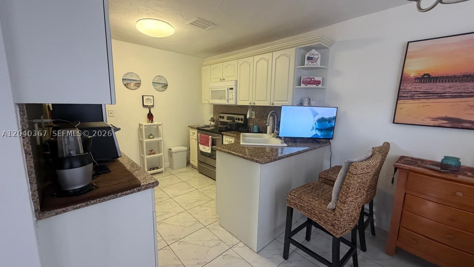 10450 NW 19th St