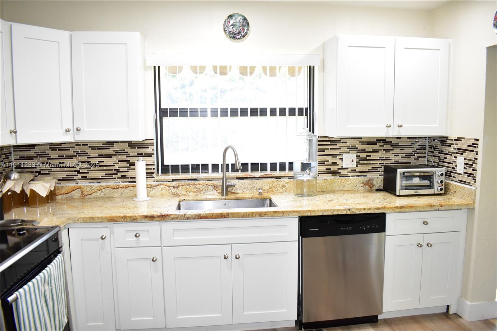 GREENTREE VILLAS CONDO - Residential