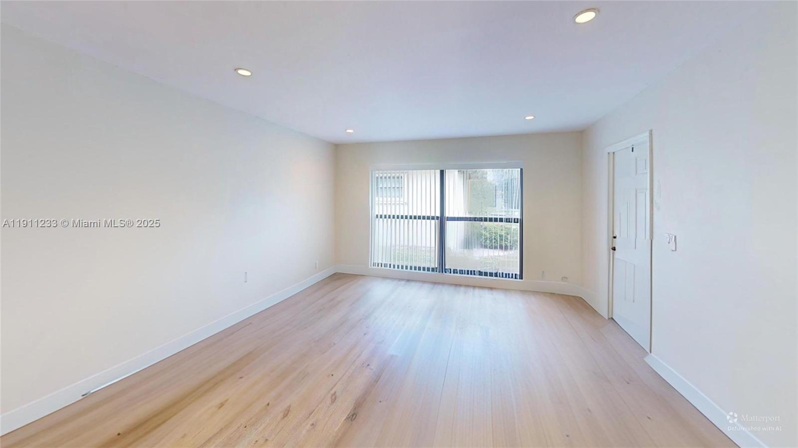 GREENTREE VILLAS CONDO - Residential