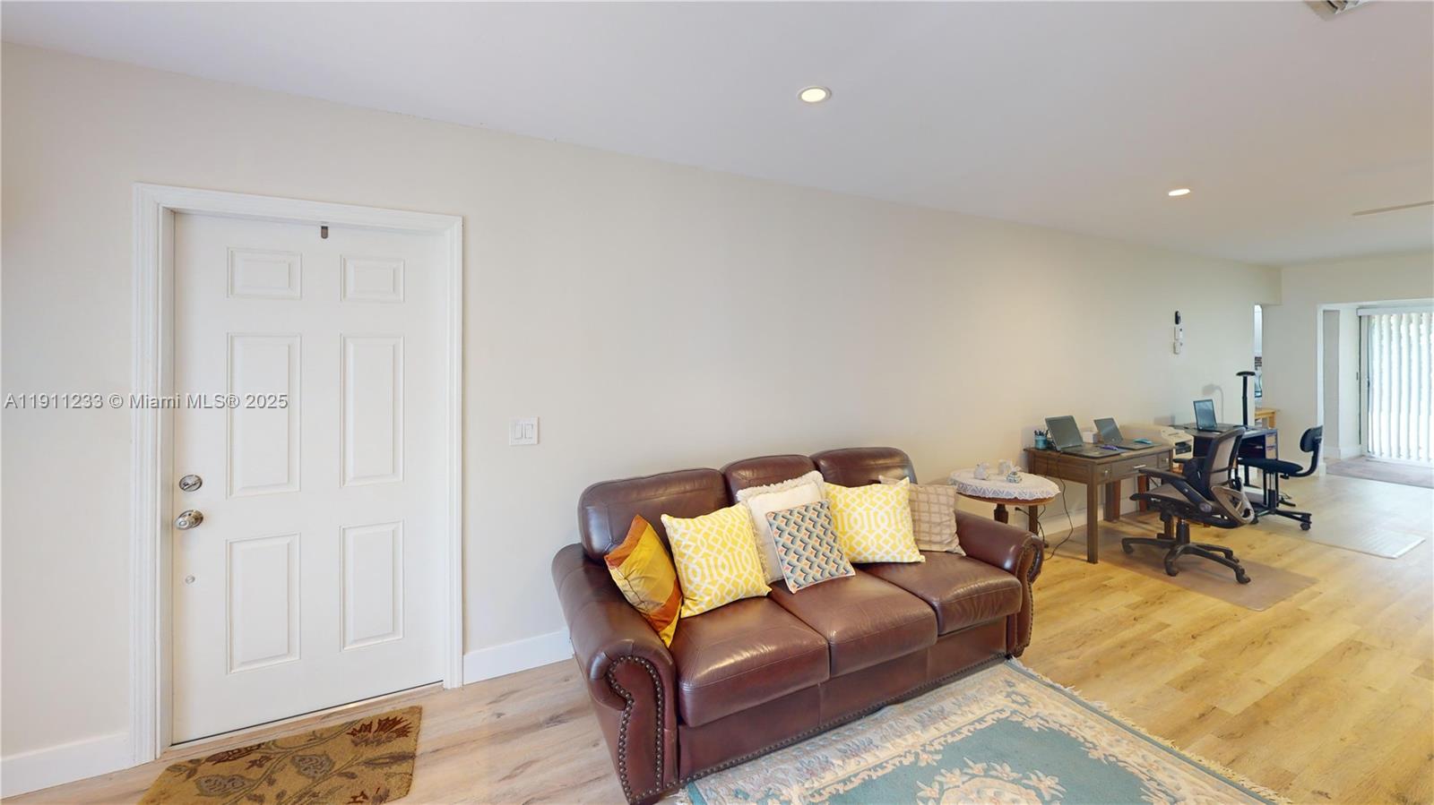 GREENTREE VILLAS CONDO - Residential