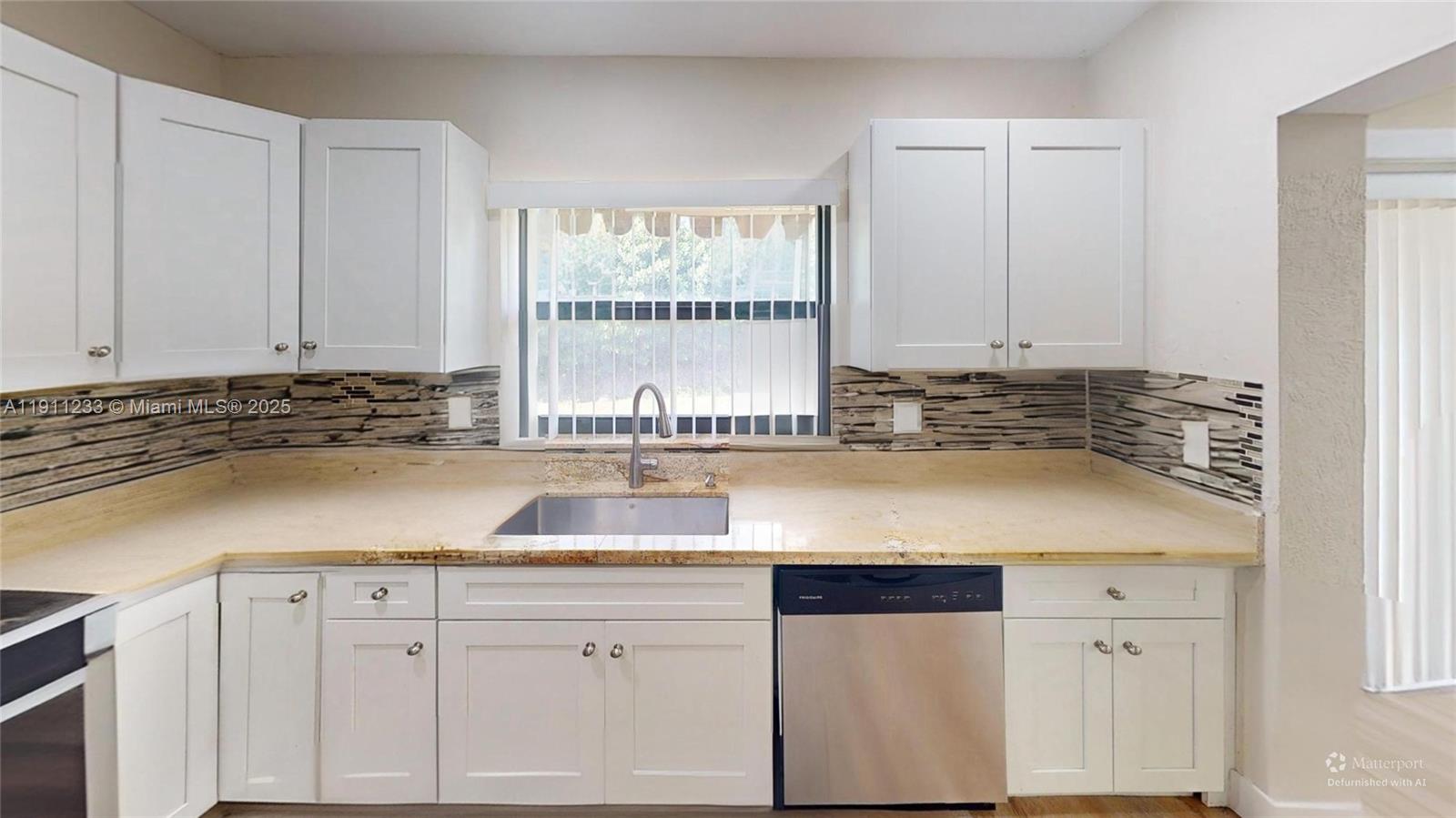 GREENTREE VILLAS CONDO - Residential