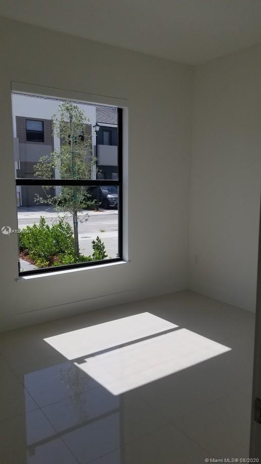 Killian Commons - Residential Lease