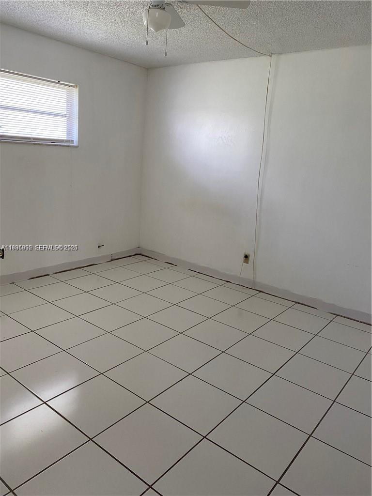 III DELWOOD WEST CONDO - Residential Lease