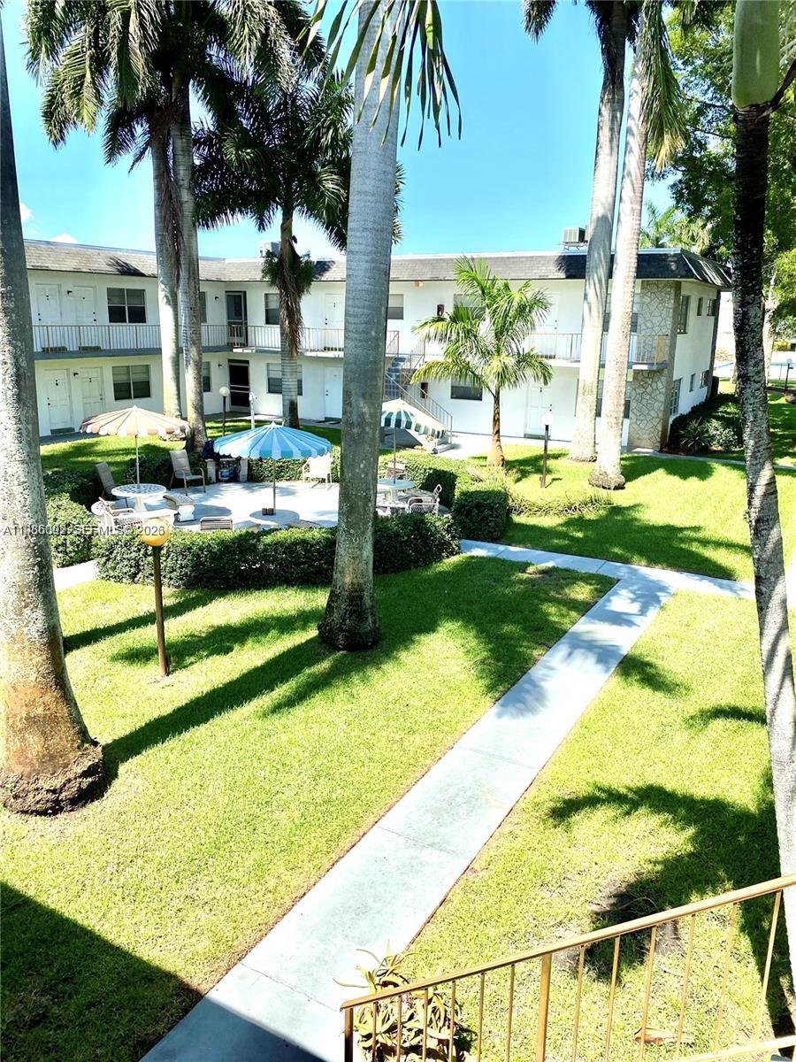 III DELWOOD WEST CONDO - Residential Lease