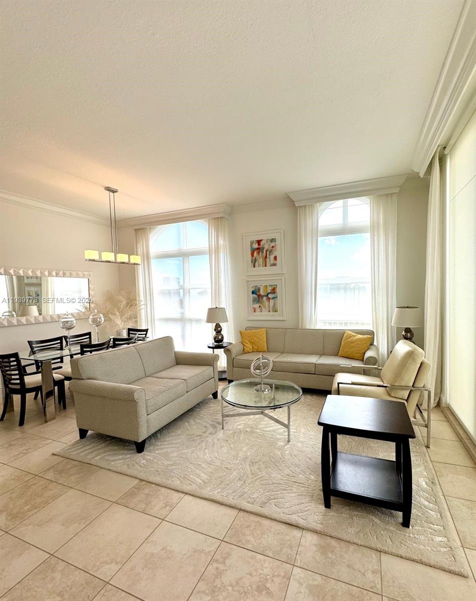 TURNBERRY ON THE GREEN CO - Residential