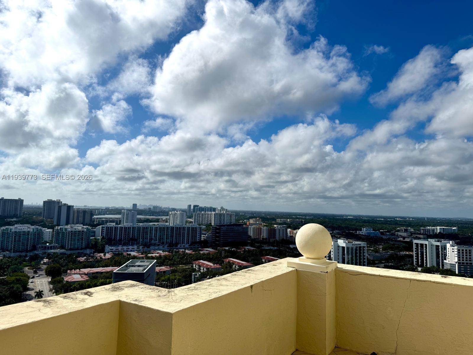 TURNBERRY ON THE GREEN CO - Residential