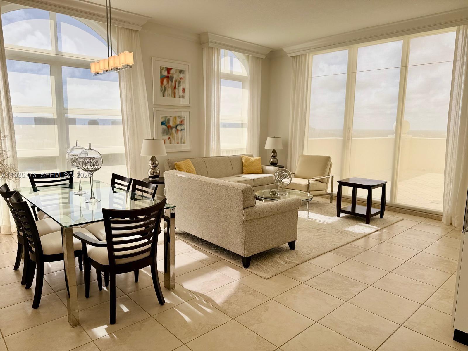 TURNBERRY ON THE GREEN CO - Residential