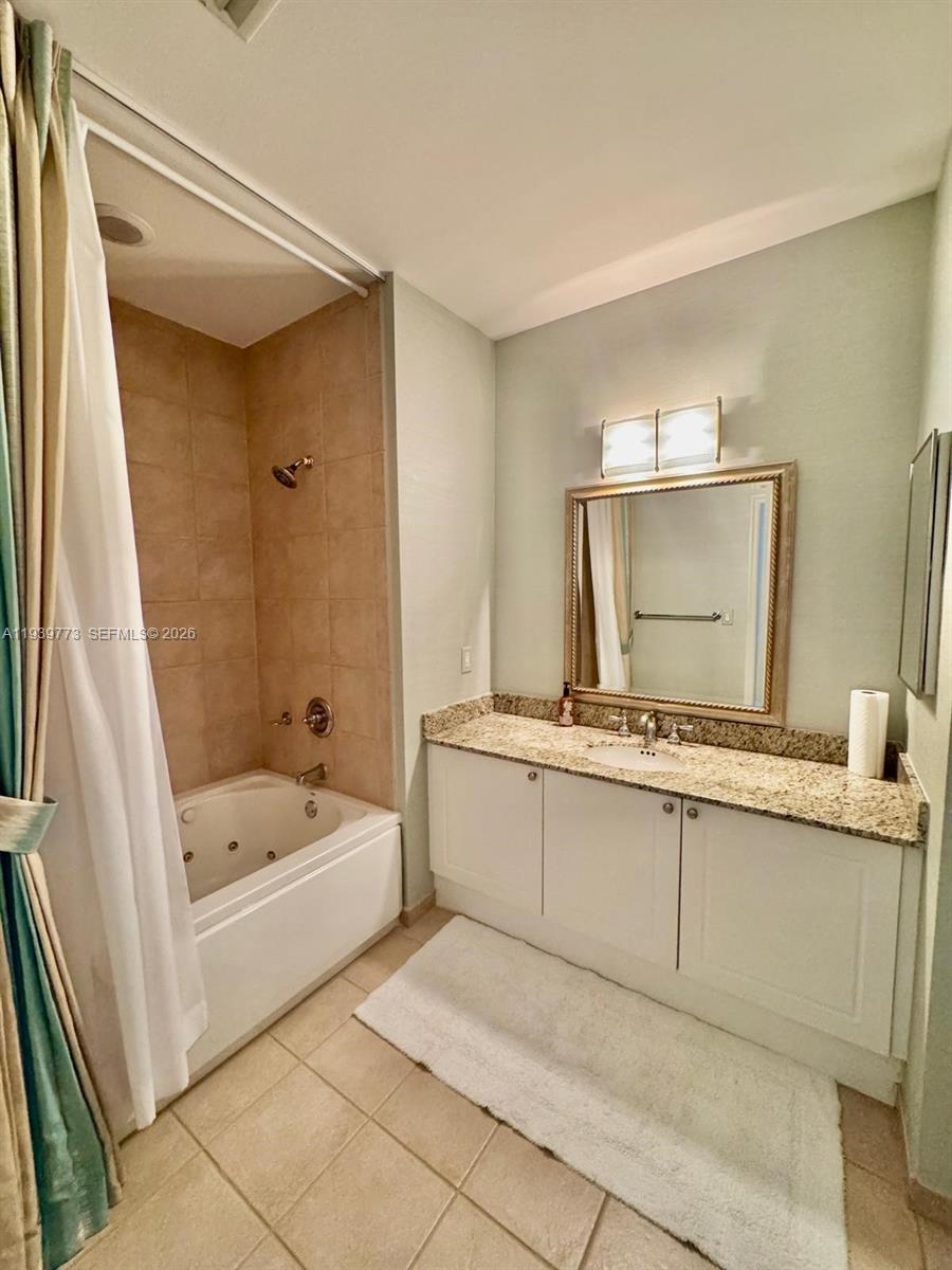 TURNBERRY ON THE GREEN CO - Residential