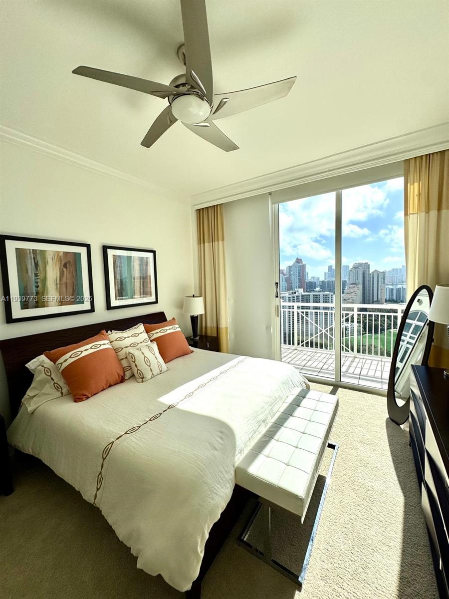 TURNBERRY ON THE GREEN CO - Residential