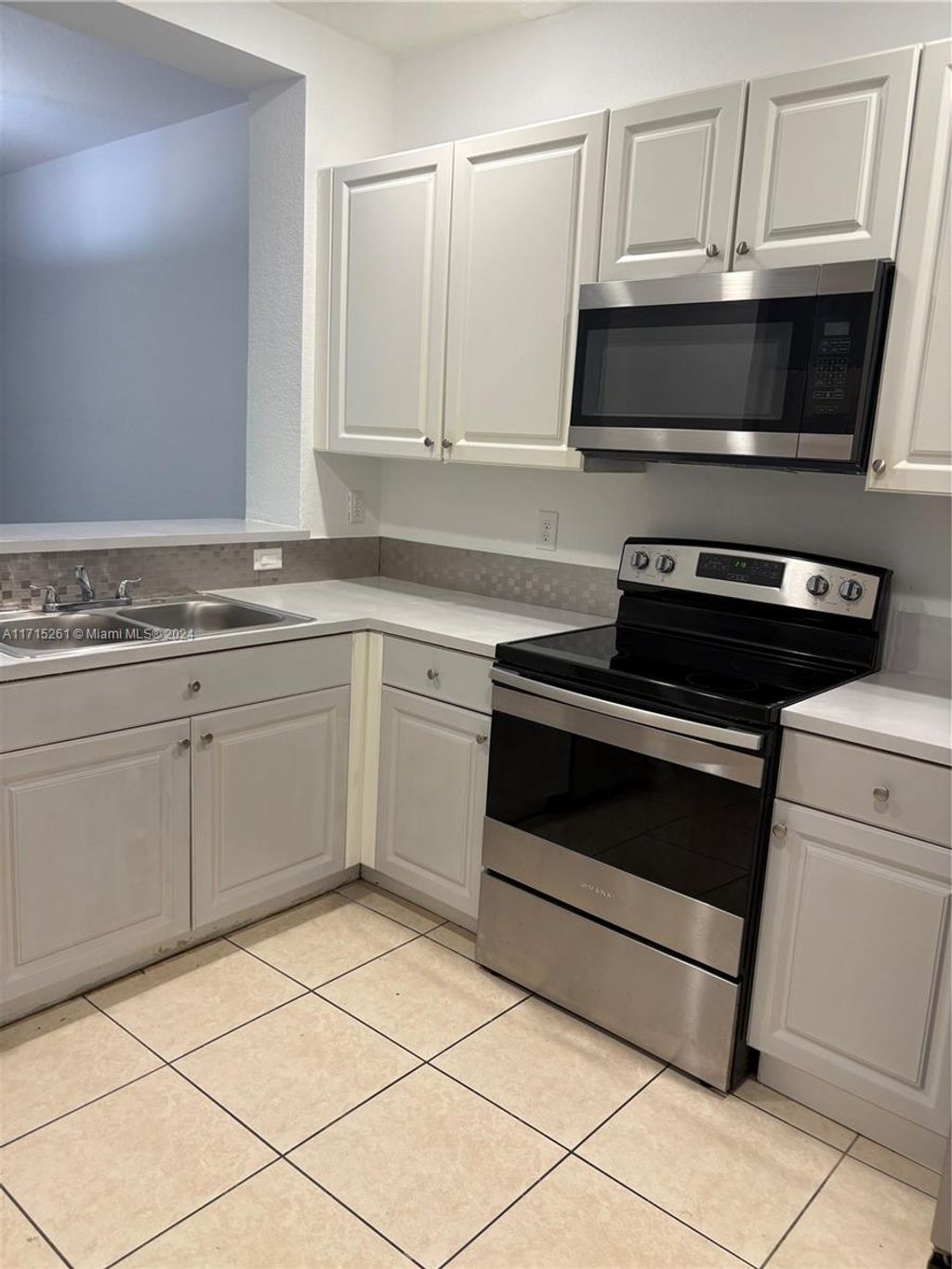 Photo of 687 NW 42nd Ave #687, Plantation, FL 33317 (MLS # A11715261)