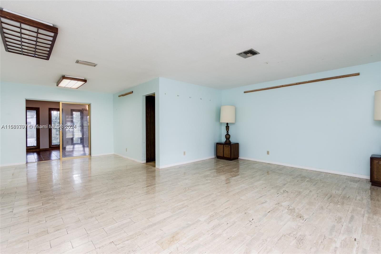 HOLLYWOOD HILLS AMEN PLAT - Residential