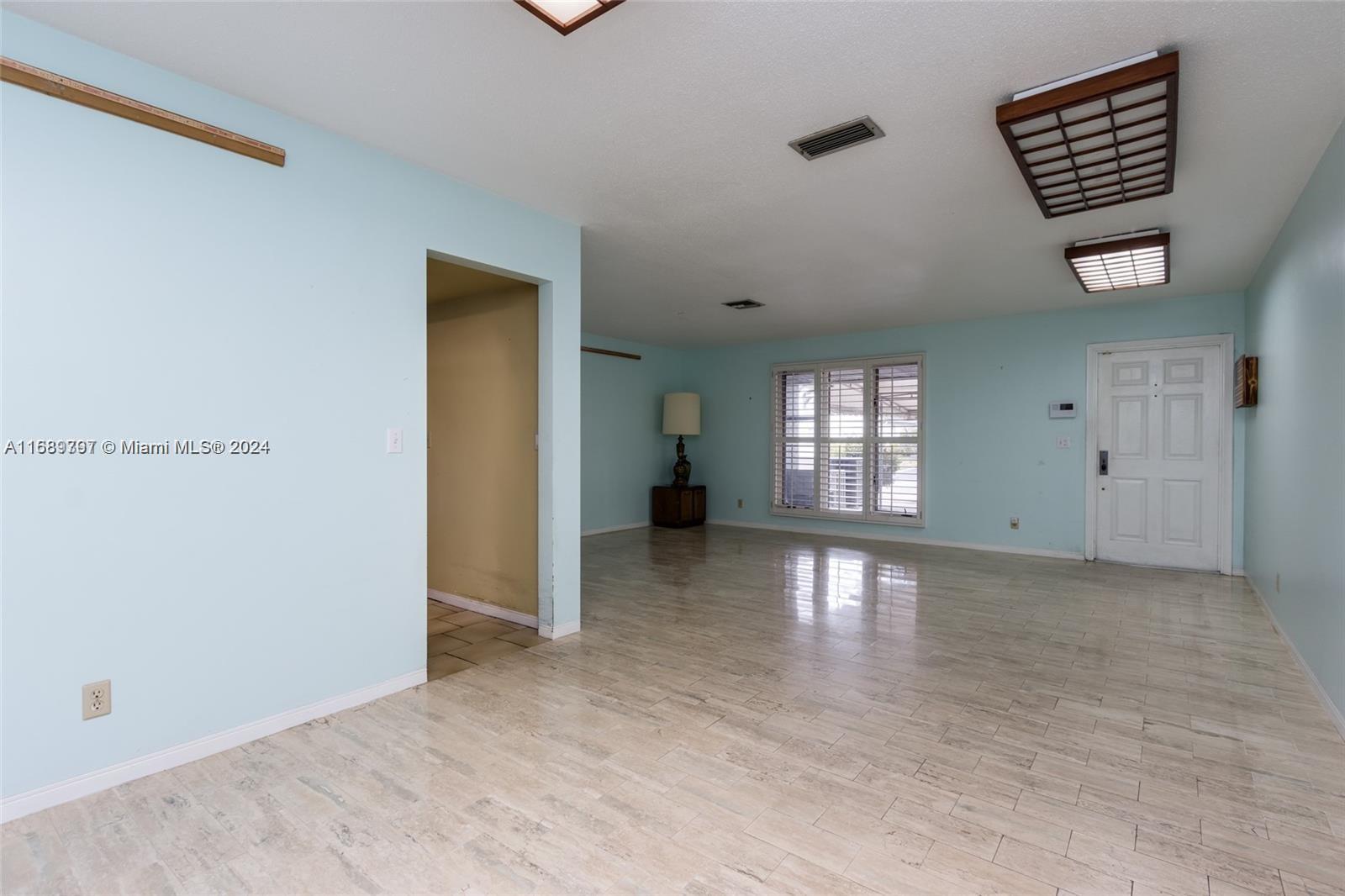 HOLLYWOOD HILLS AMEN PLAT - Residential