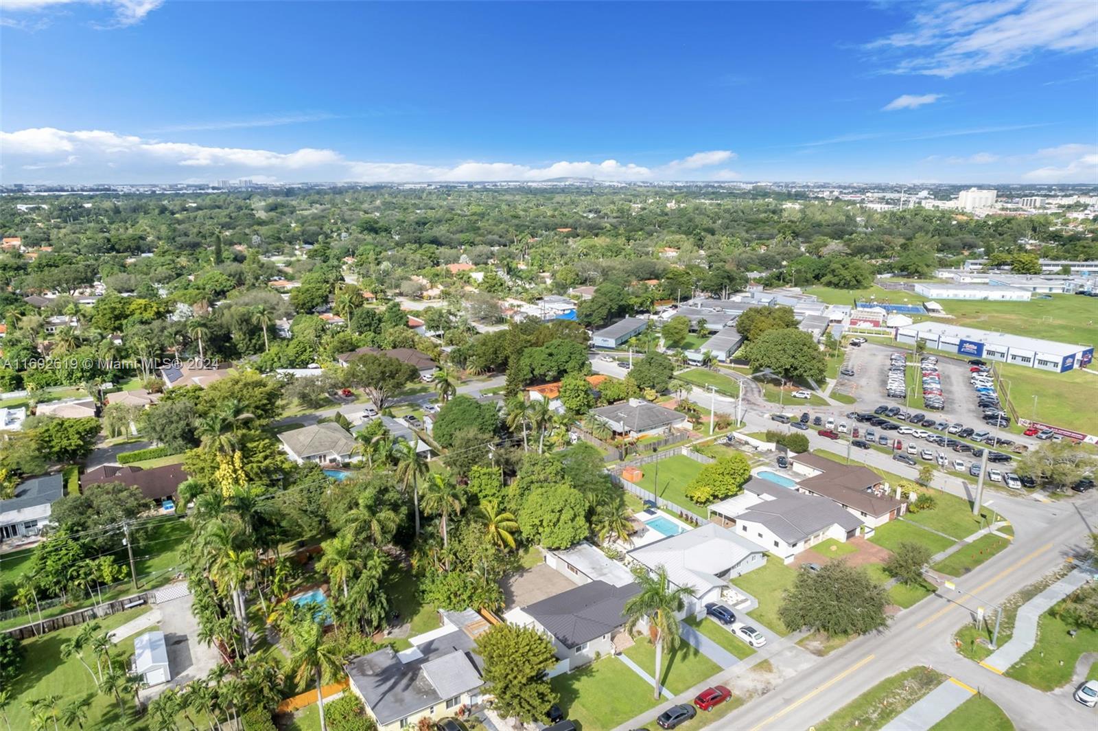 COUNTRY CLUB ESTATES SEC - Residential Lease