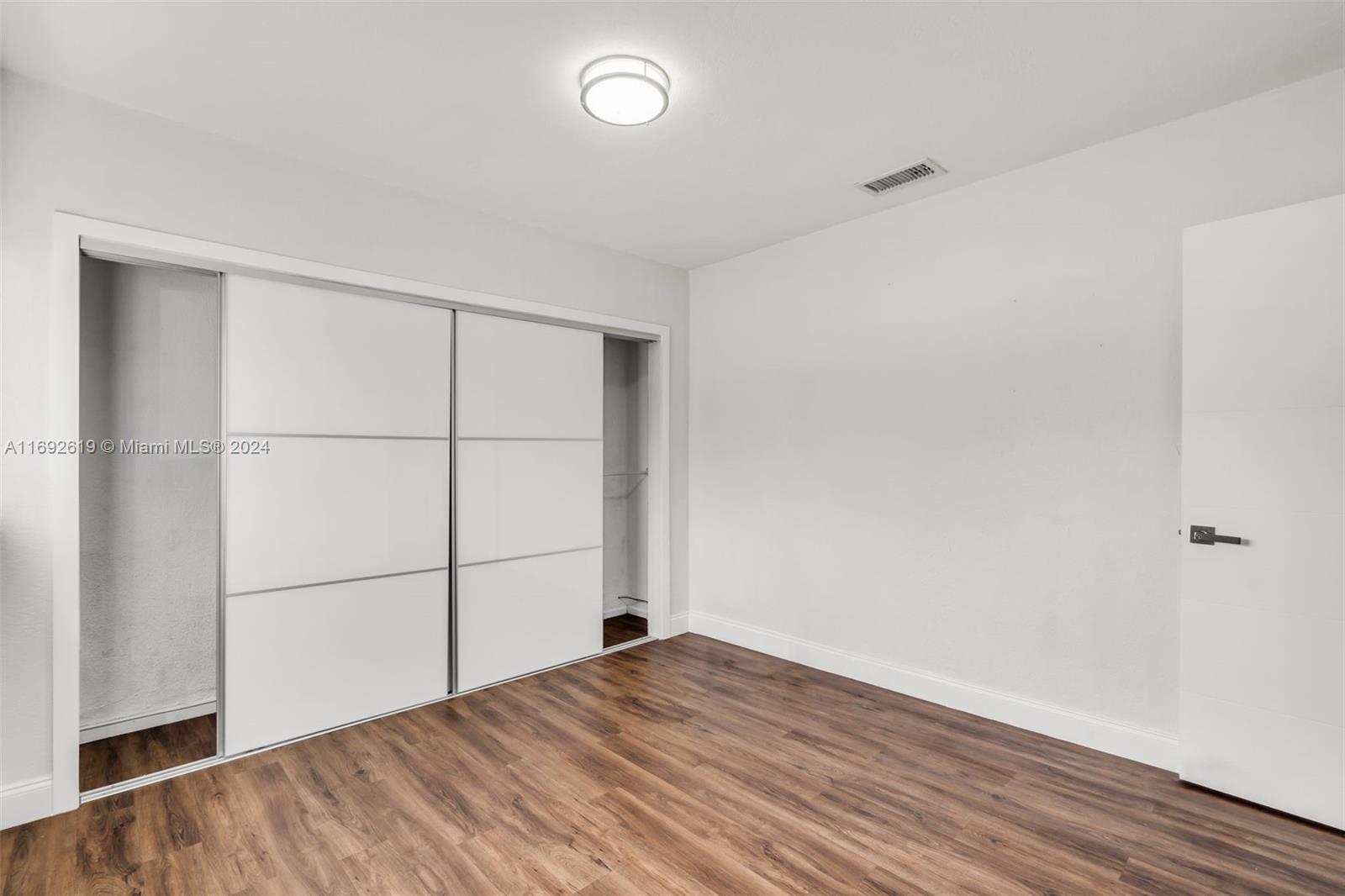 COUNTRY CLUB ESTATES SEC - Residential Lease