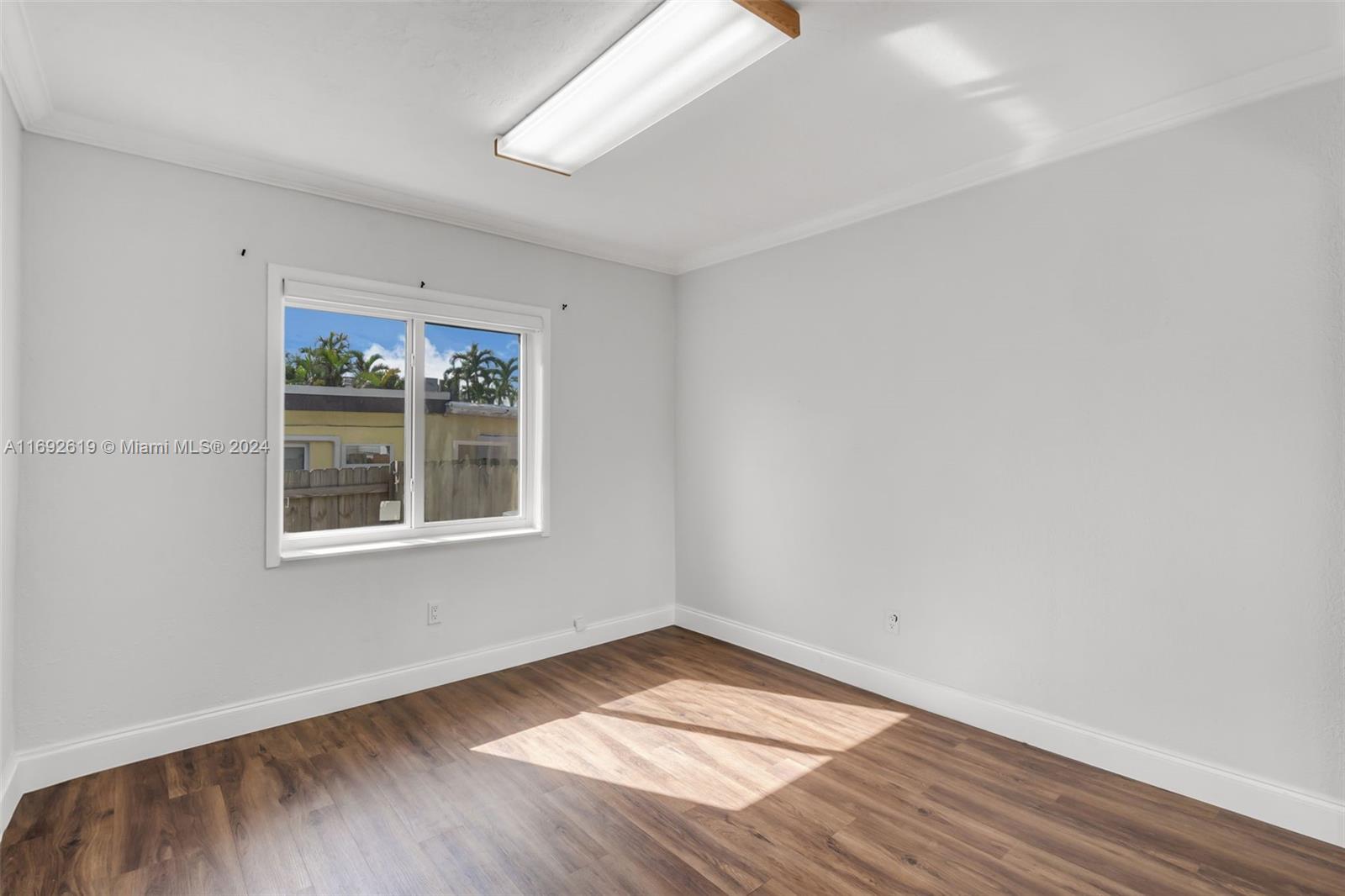 COUNTRY CLUB ESTATES SEC - Residential Lease