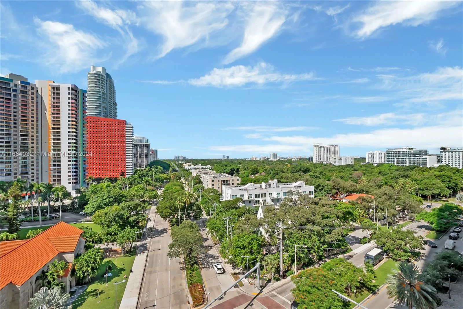 Miami, Florida 33131, United States, 1 Bedroom Bedrooms, ,2 BathroomsBathrooms,Residential,Pending,42571