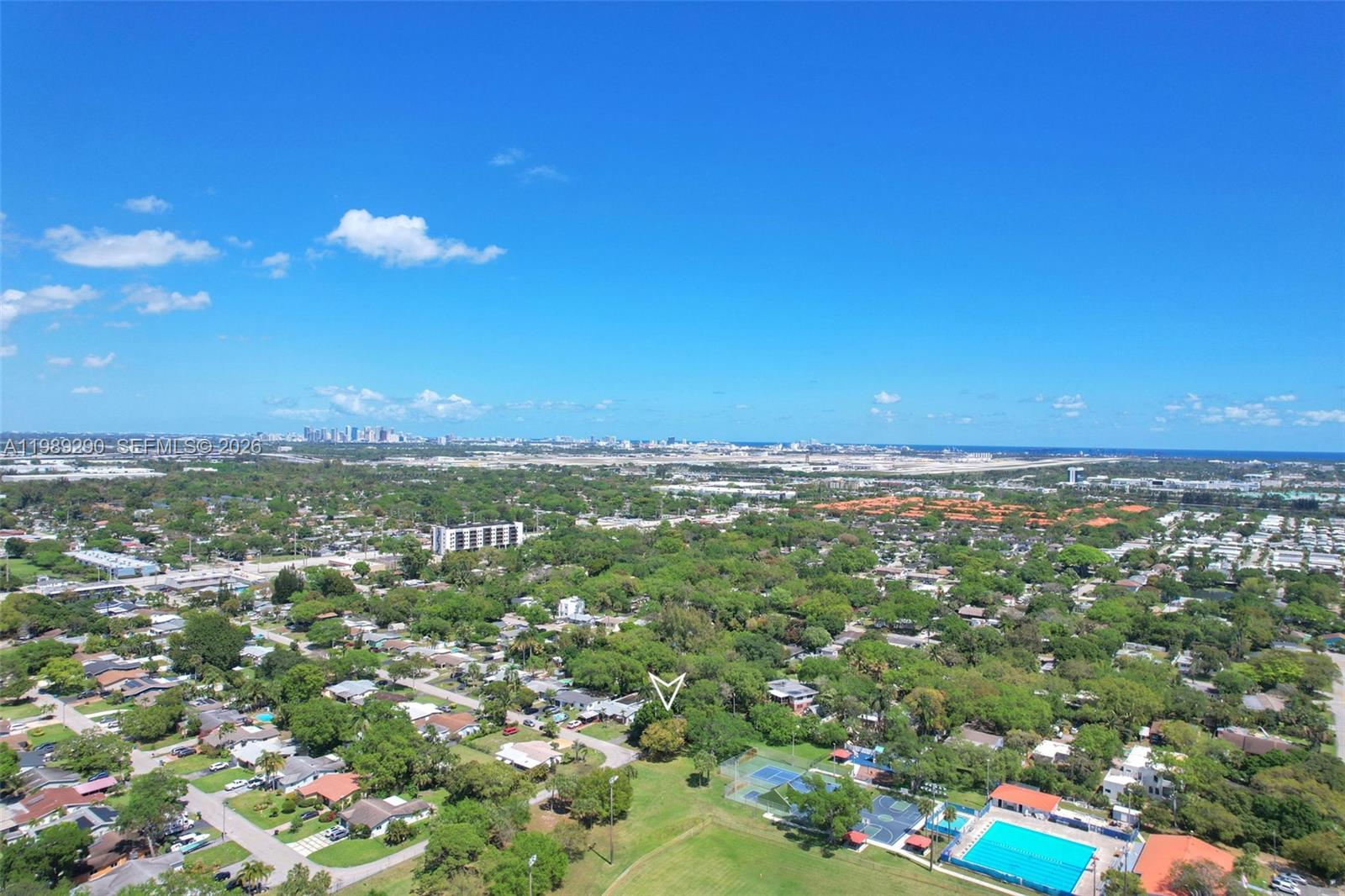 EDGEWATER MANOR NO 2 - Residential