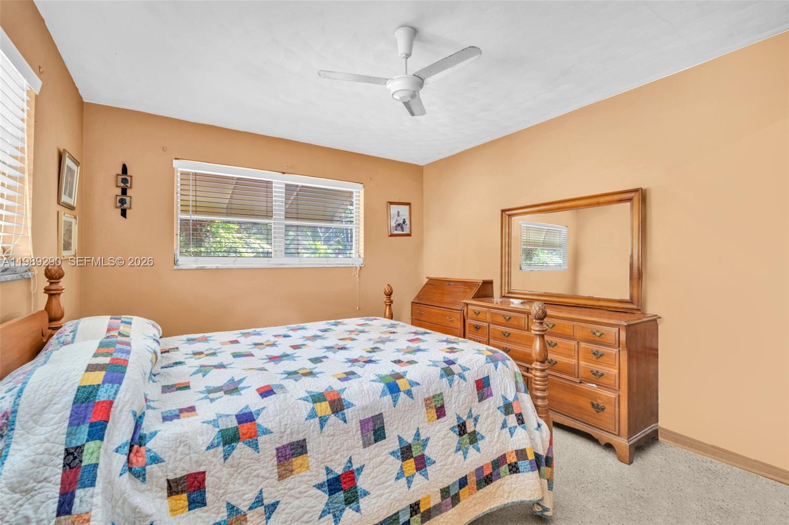 EDGEWATER MANOR NO 2 - Residential