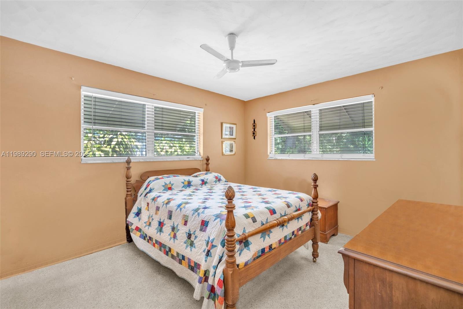 EDGEWATER MANOR NO 2 - Residential