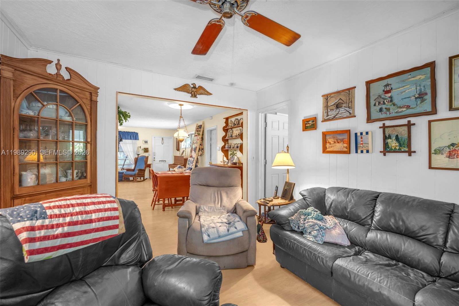 EDGEWATER MANOR NO 2 - Residential