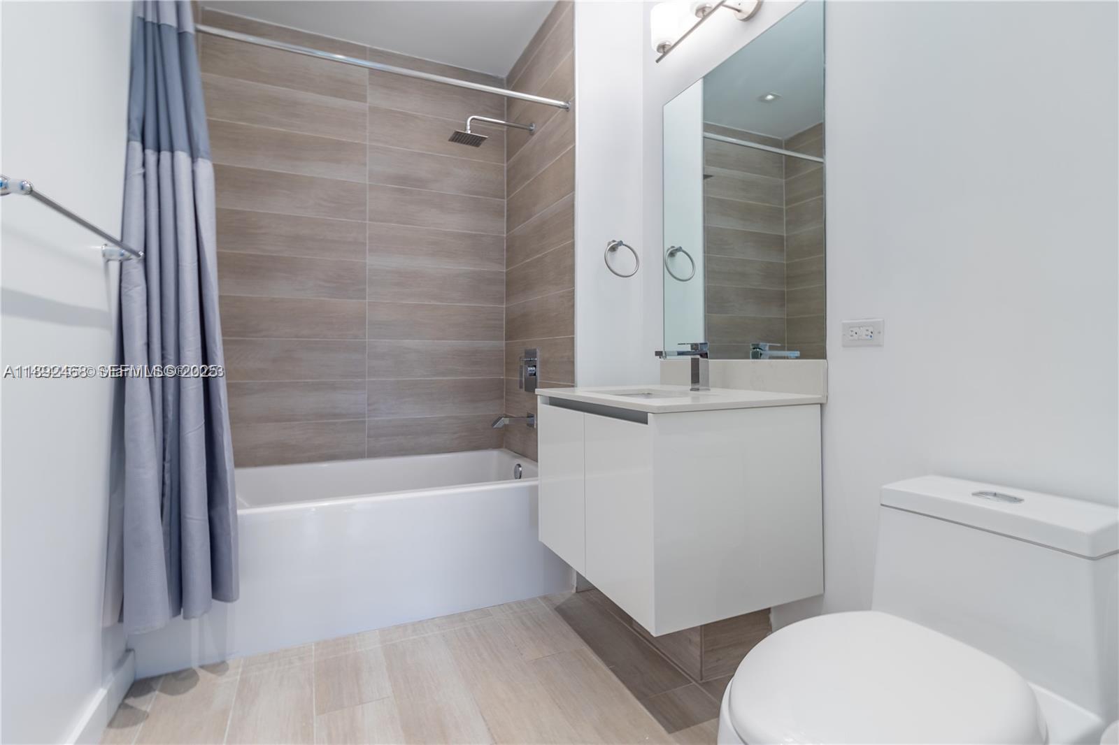 LE PARC AT BRICKELL CONDO - Residential