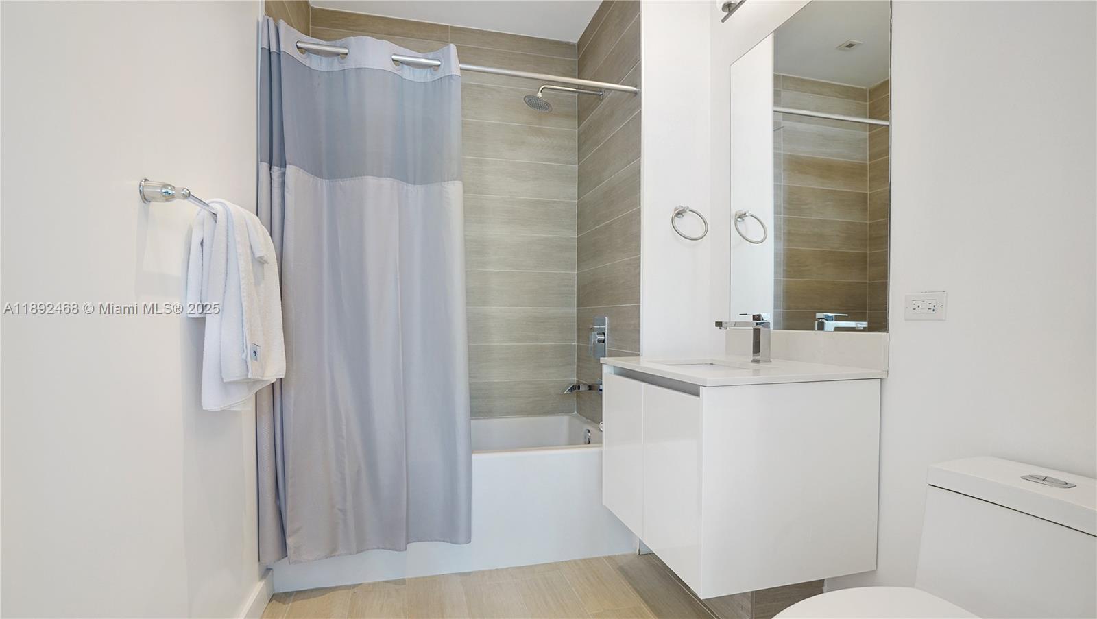LE PARC AT BRICKELL CONDO - Residential