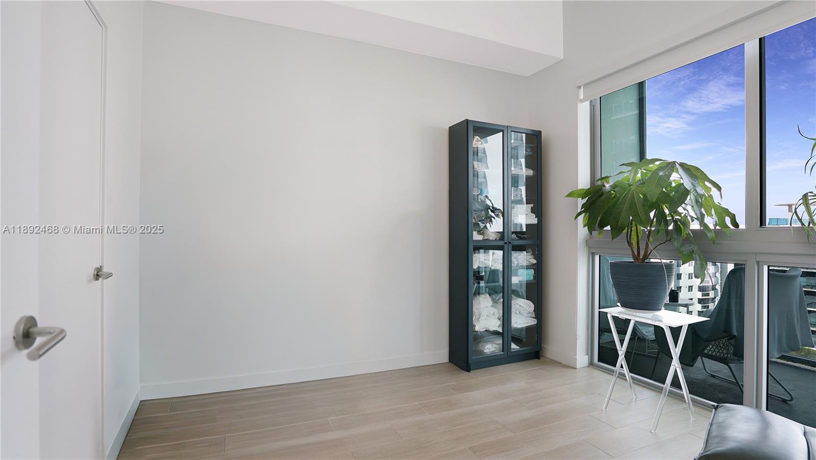 LE PARC AT BRICKELL CONDO - Residential