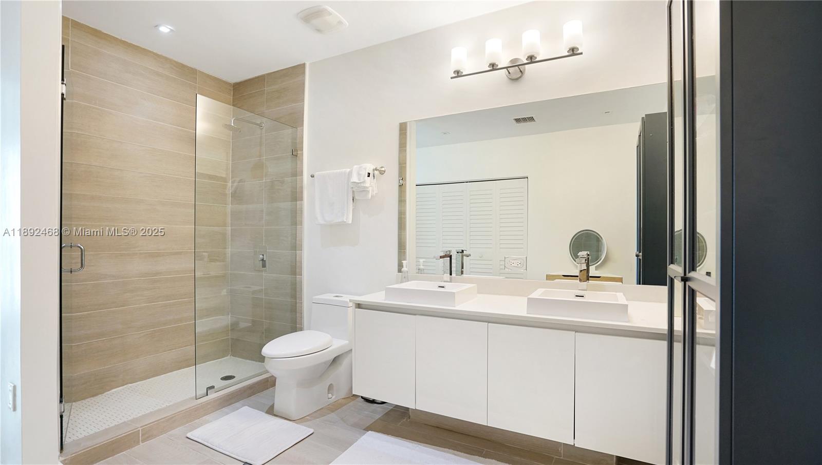 LE PARC AT BRICKELL CONDO - Residential