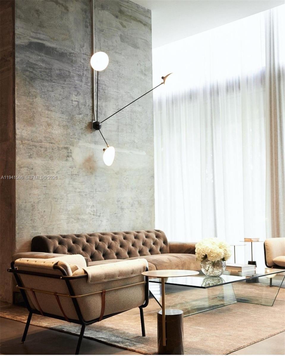 THE ELSER HOTEL & RESIDENC - Residential Lease