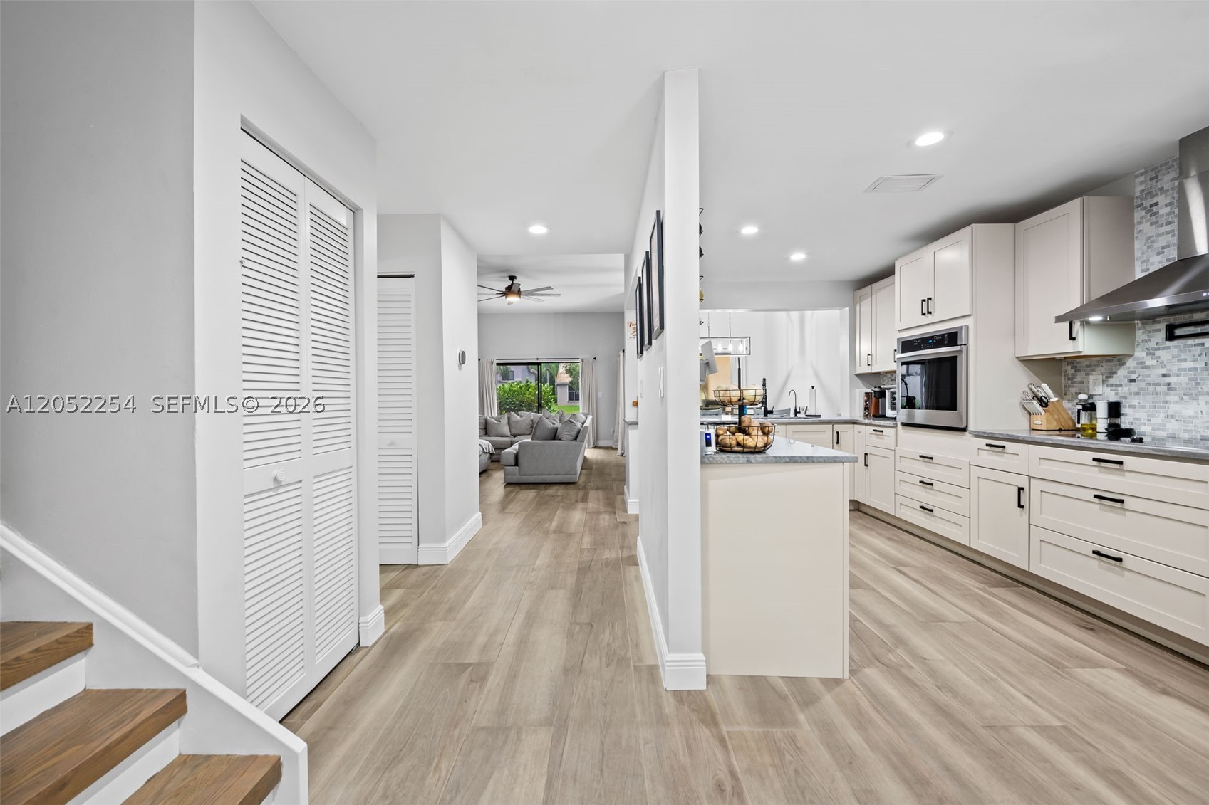 5285 Monterey Circle I-(60)