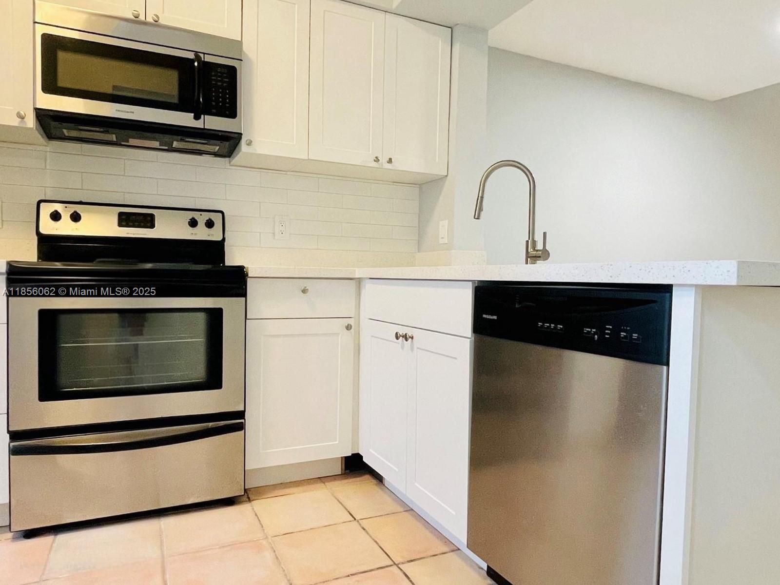 48 Whitehead Cir 48