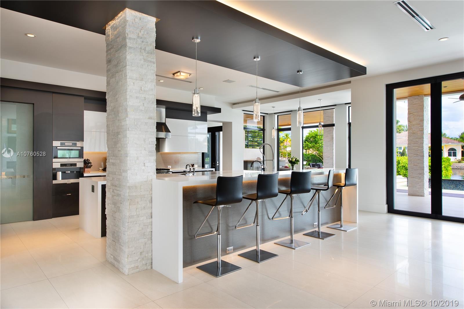 HOLLYWOOD GOLF ESTATES SE - Residential