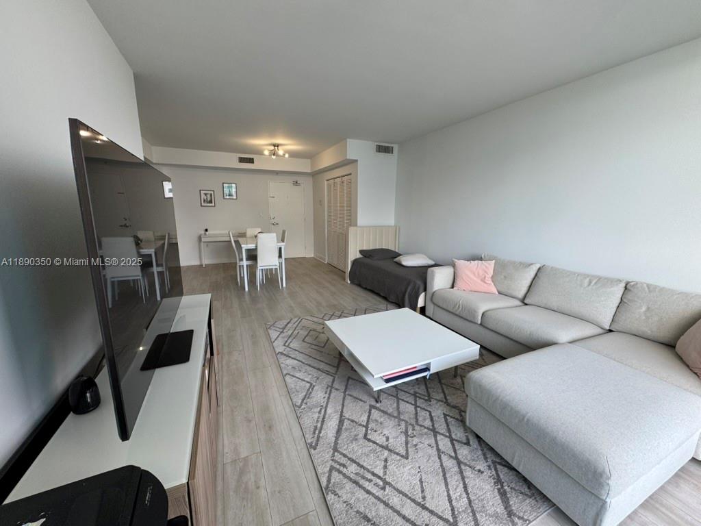 TREASURES ON THE BAY II C - Residential Lease